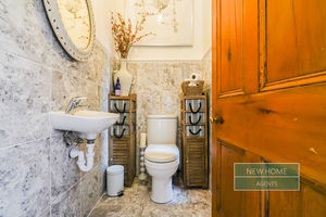 Photo 32- click for photo gallery